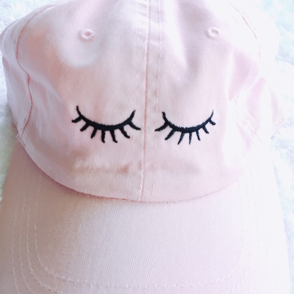 || HP ☀️ || Pink "Eyelashes" Embroidered Cap Hat - Picture 3 of 4