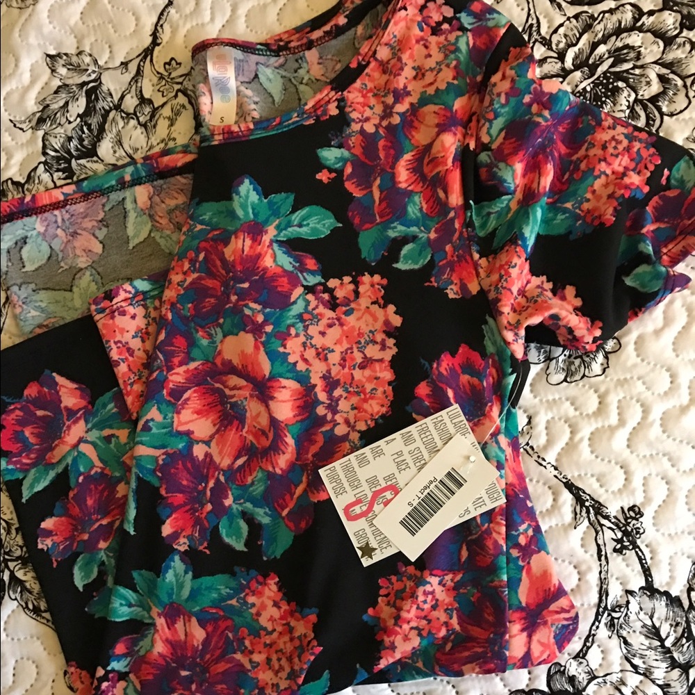 Lularoe Perfect T