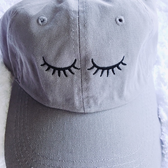 Gray "Eyelashes" Embroidered Cap Hat - Picture 2 of 3