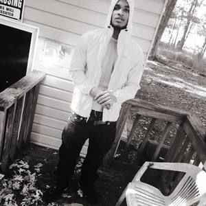 Meet your Posher, Dee