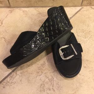 Yellow box black cow hide wedges