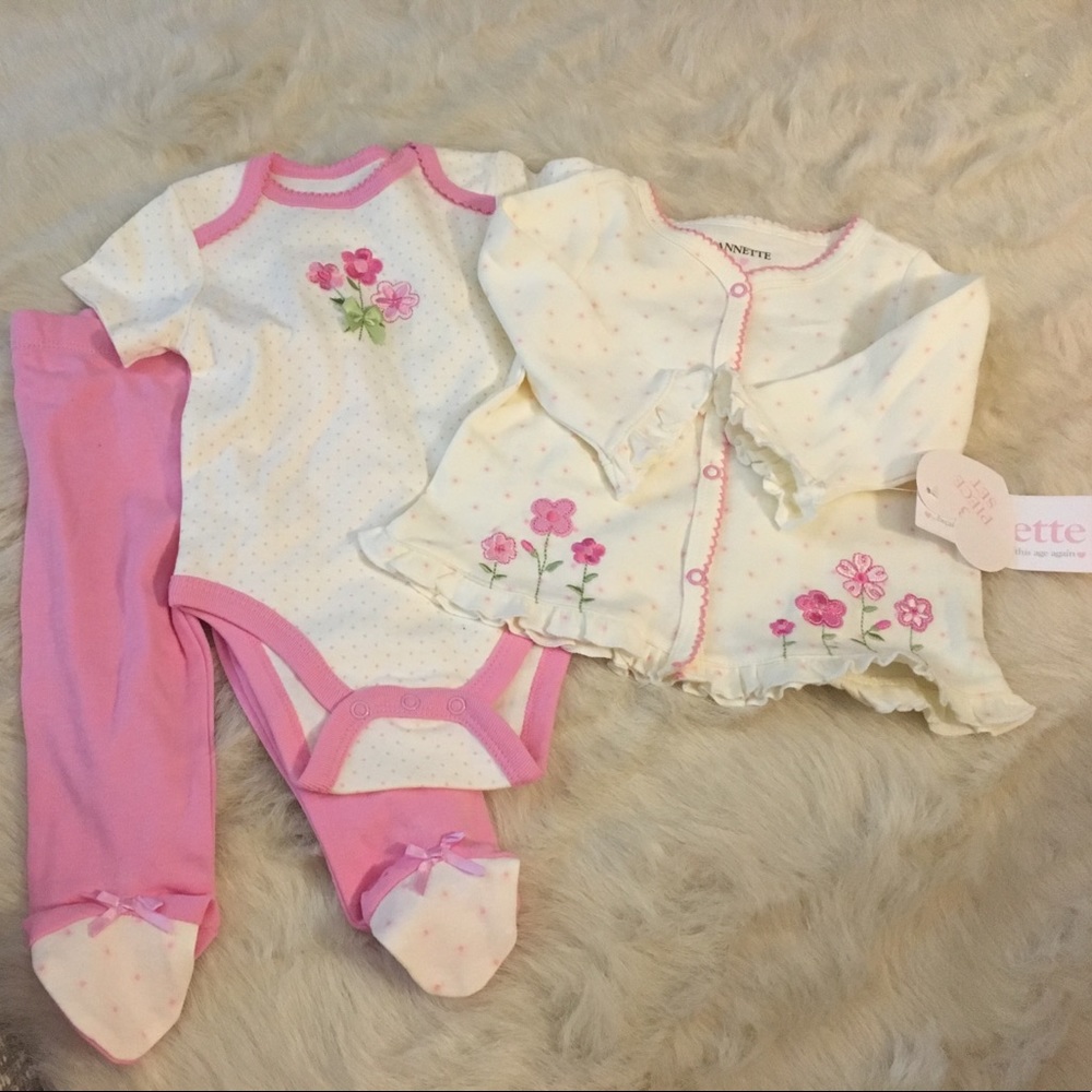 NWT 3-piece Nannette Bodysuit, Leggings & Cardigan