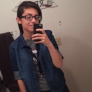 Meet your Posher, Alyssa