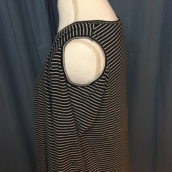 Cold shoulder cotton dress - Picture 4 of 4