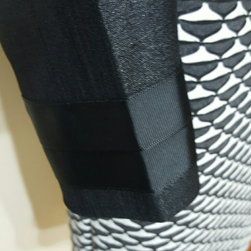 Leigh Schubert stylish Linen Black Jacket size 32 - Picture 3 of 8