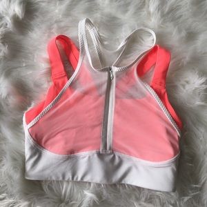 Lululemon high neck mesh sports bra size 4