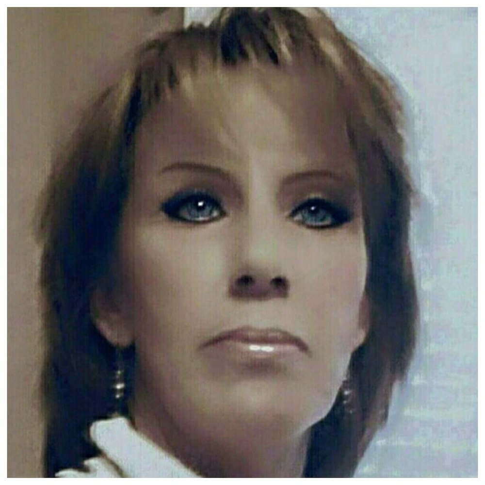 Meet your Posher, Connie