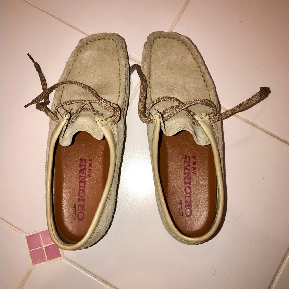 Clark's Original Low Rise Wallabee in Maple Suede