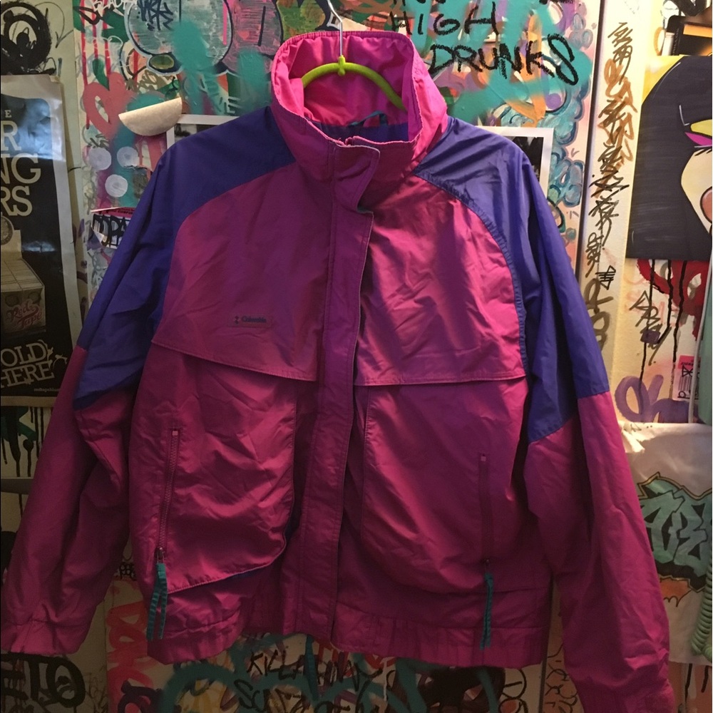 VINTAGE COLUMBIA WINDBREAKER.