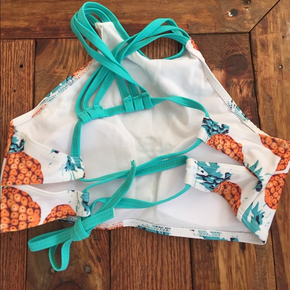 Pineapple 🍍 bikini - Picture 4 of 7