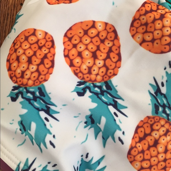 Pineapple 🍍 bikini - Picture 5 of 7