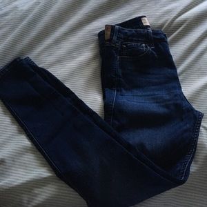 Hollister High-rise Jeans 7s