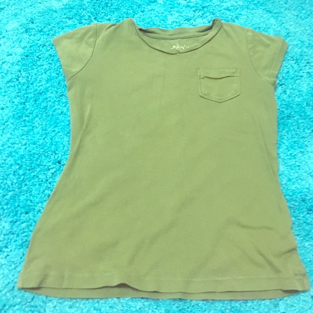 army green t-shirt that has a pocket in the front