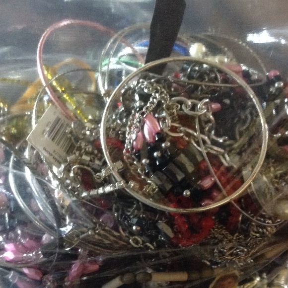 Custom jerwery - Picture 2 of 2