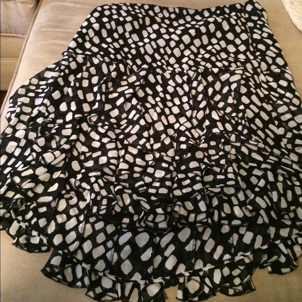 White House Black Market skirt