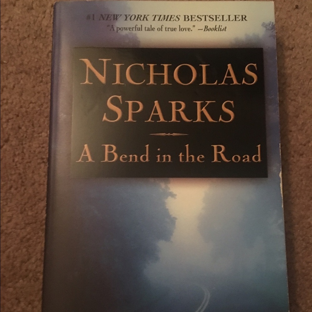 A Bend in the Road : Nicholas Sparks
