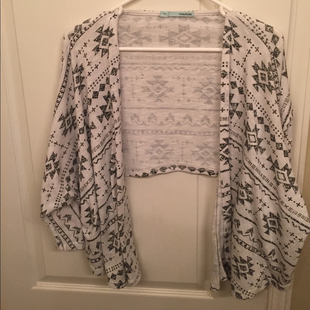 Tribal print shawl💕