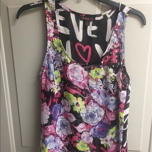 Sleeveless top