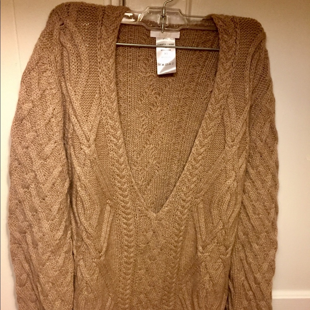 Chloe Cashmere Cable-knot V-neck Sweater