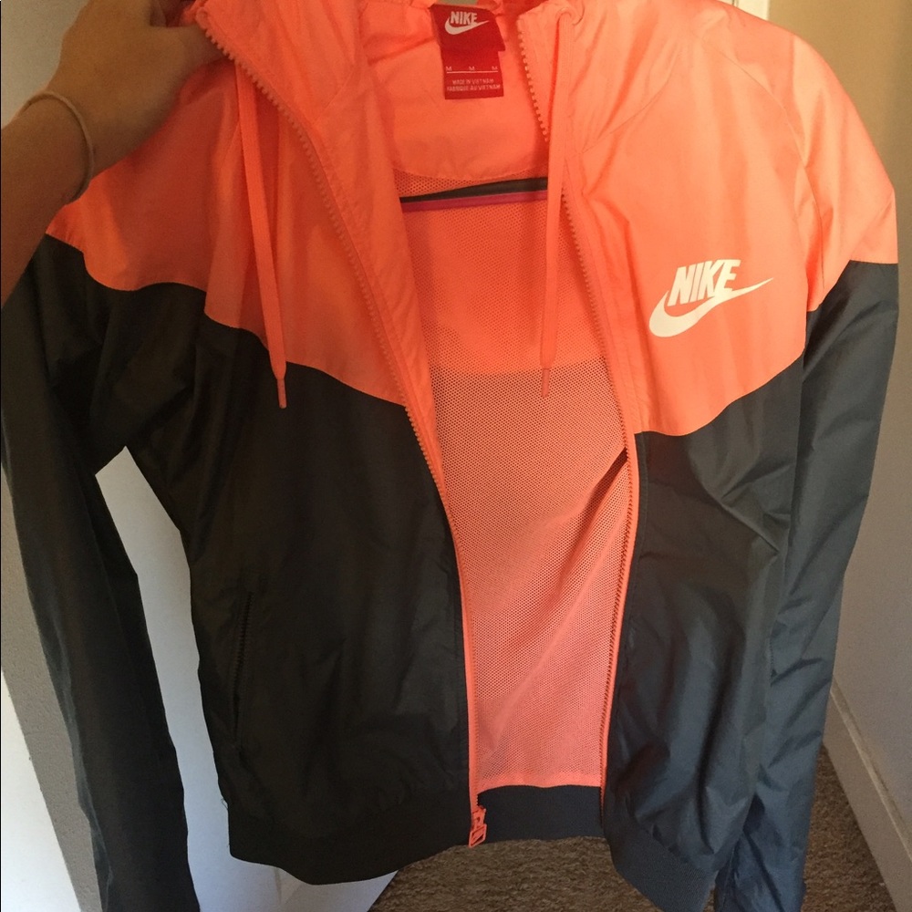 Nike windbreaker
