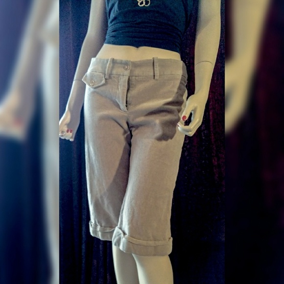 BCBG Corduroy Capri Pants - Picture 4 of 4