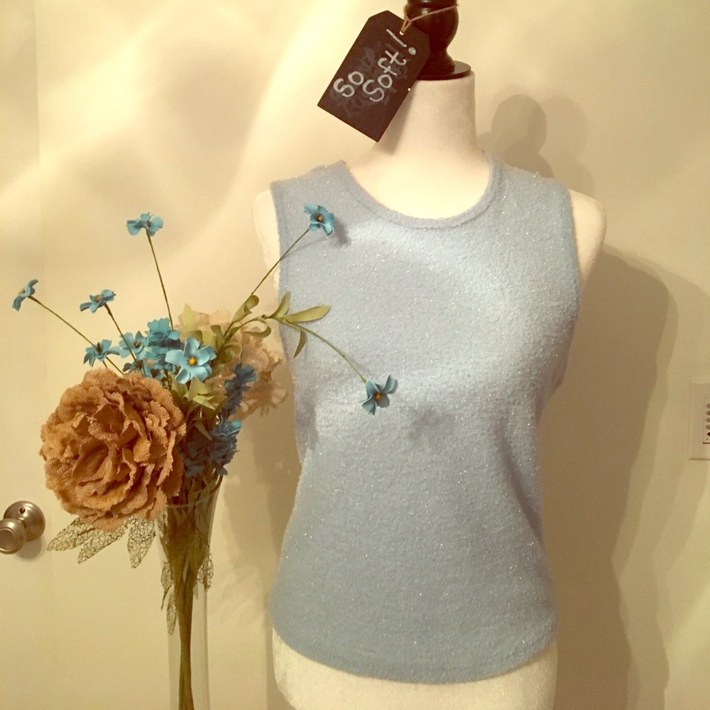 ☀️SOLD - Pretty blue sparkly top