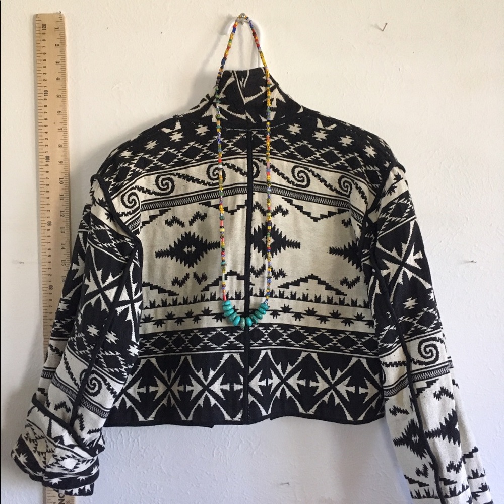 Western crop jacket embroidered black white LS
