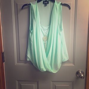 Women's sleeveless top