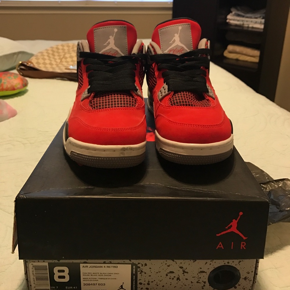 Air Jordan retro 4