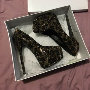 Steve Madden Dyvinal Leopard Multi Pump