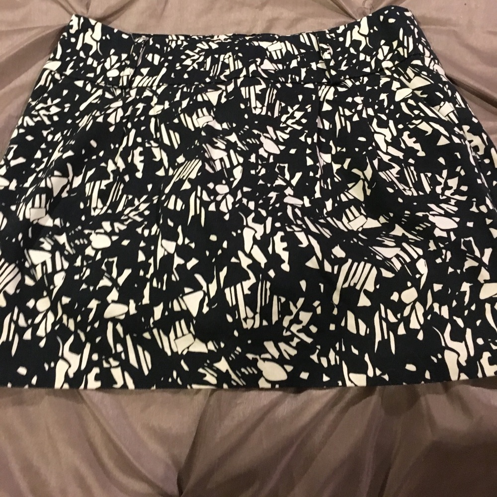 Forever 21 mini skirt in EUC - Picture 1 of 4