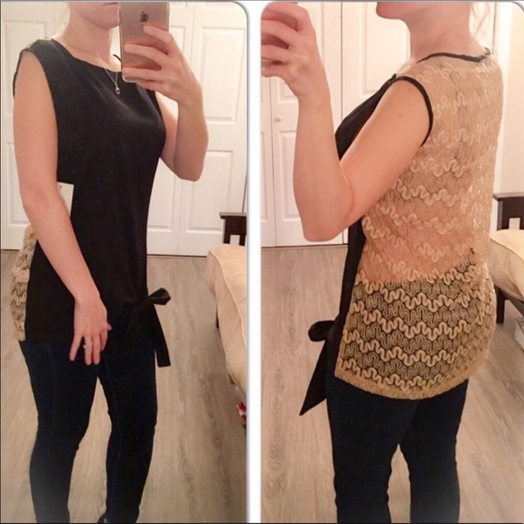 ‼️4 for $25‼️Black sleeveless blouse w bow and tan lace back - Picture 3 of 6