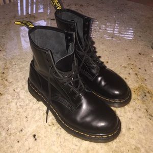 Womens Dr. Martens 1460 8-Eye Boot