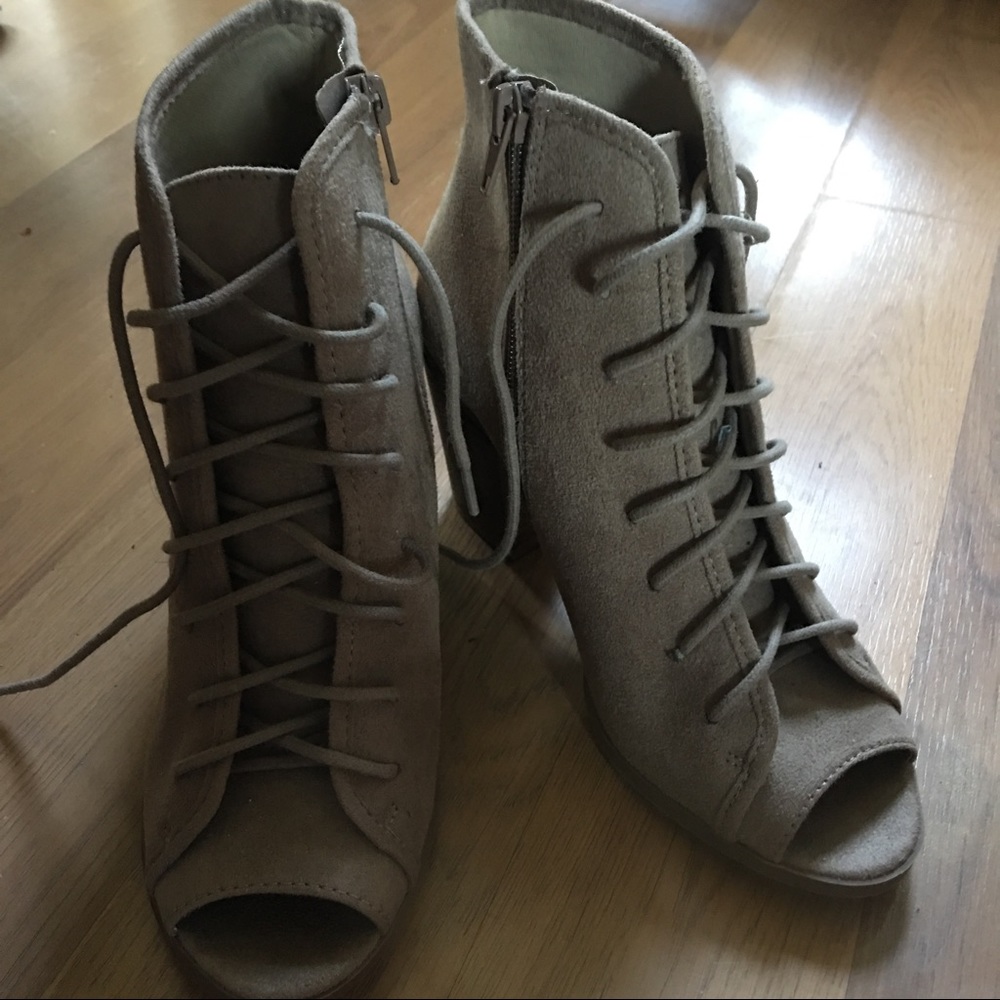 tan booties