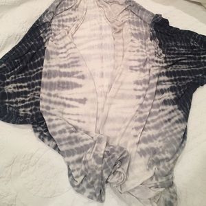 Tie-Dye poncho/cardigan