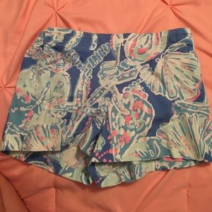 Girls Lily Pulitzer shorts💙