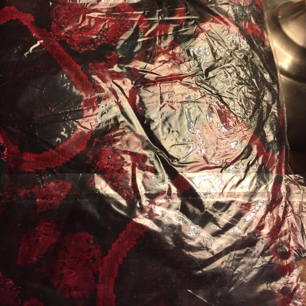 Black leggings maroonhearts roses beauty beast