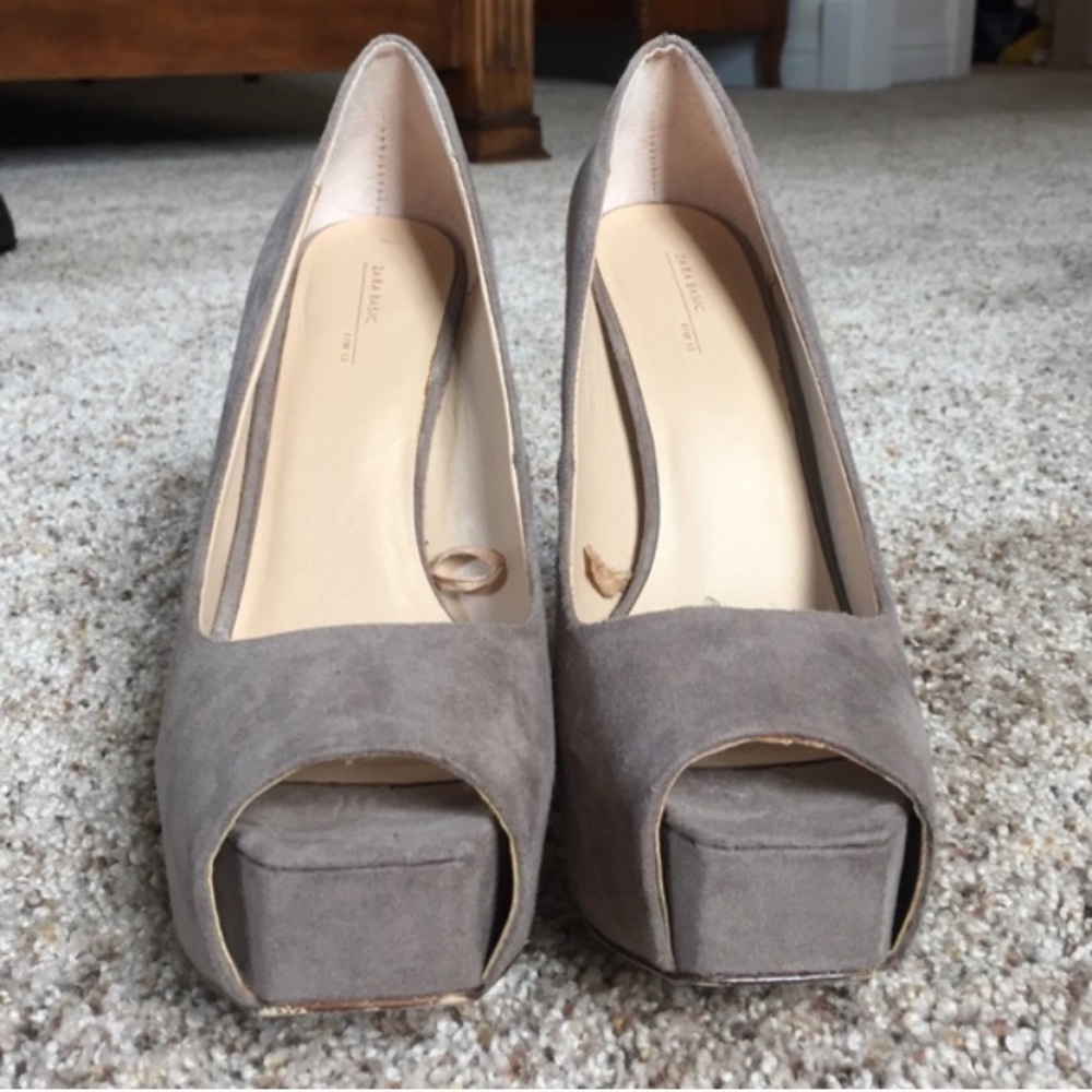 Zara Gray Suede Heels