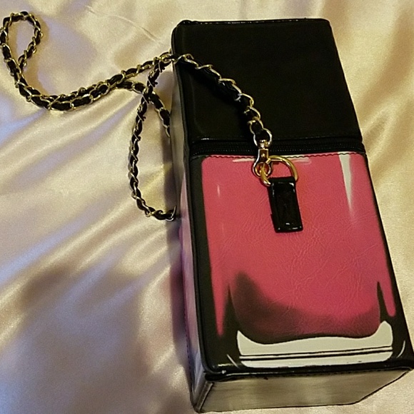 Novelty purse( pink nail polish shape) - Picture 3 of 7