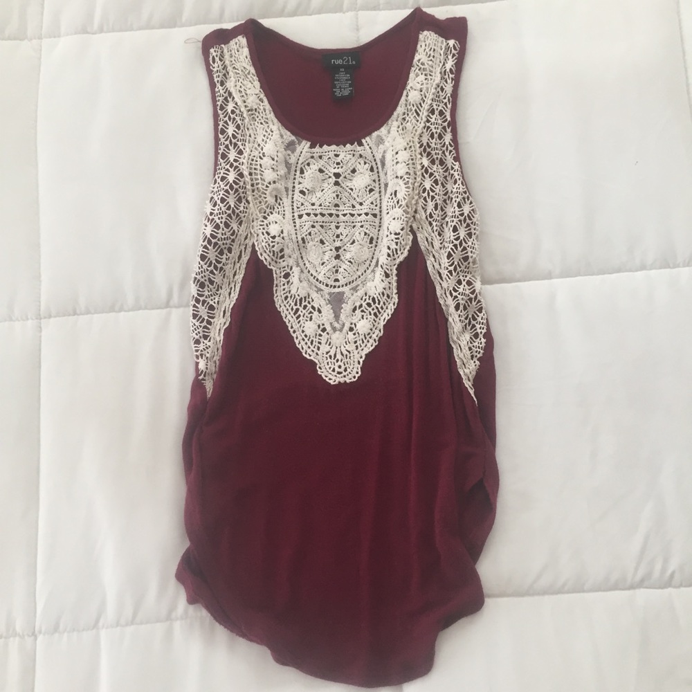 Rue 21 maroon tank top