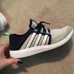 Adidas bounce sneakers