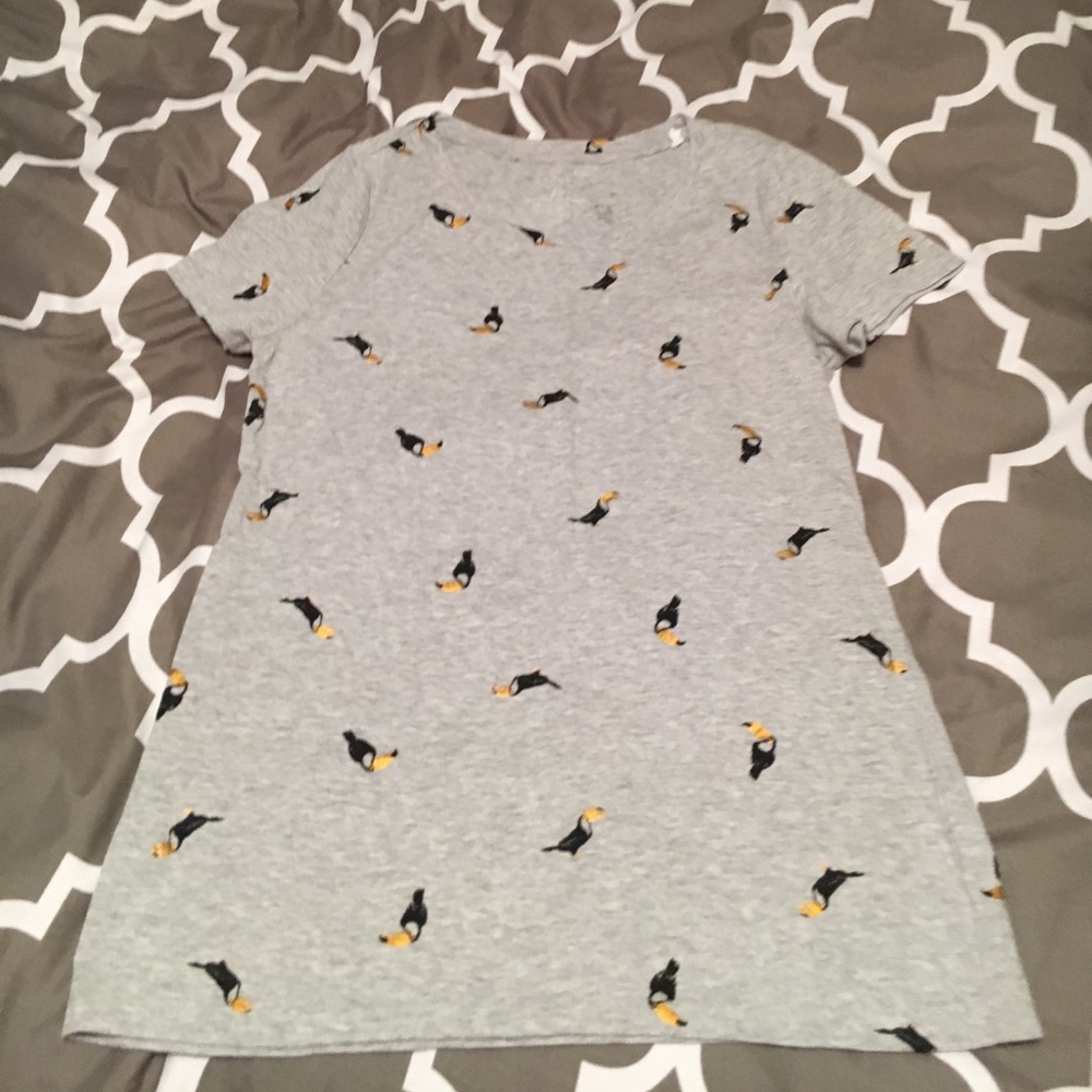 ⚫️BUY ONE GET ONE FREE! Toucan tee