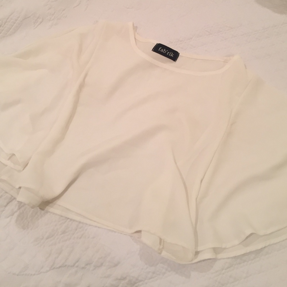 White flowy top!