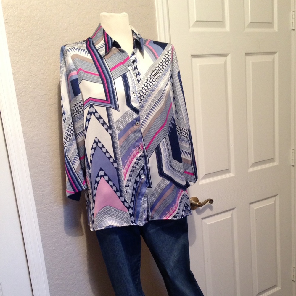 Geometric blouse size 12