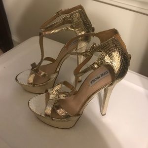 Steve Madden Pumps worn once