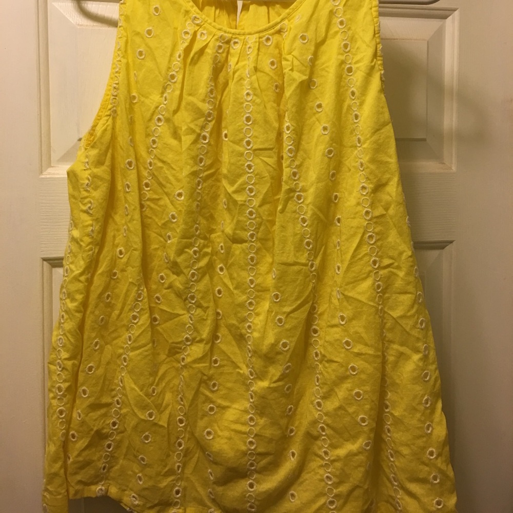 Decorative sleeveless tank yellow