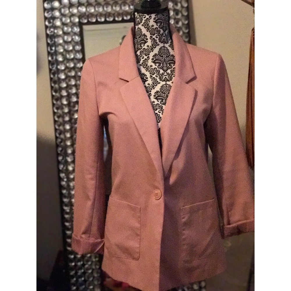 Dead rose blazer for any occasion!