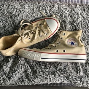 cream converse