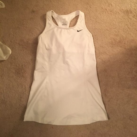 Nike Workout Tank - Picture 1 of 3