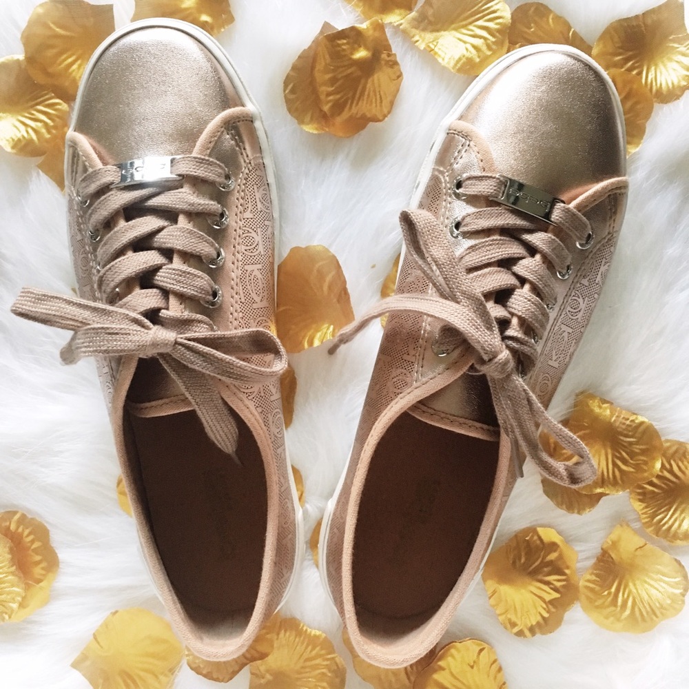 🆕⚜️Bebe Rose Gold Dane Logo Sneakers.